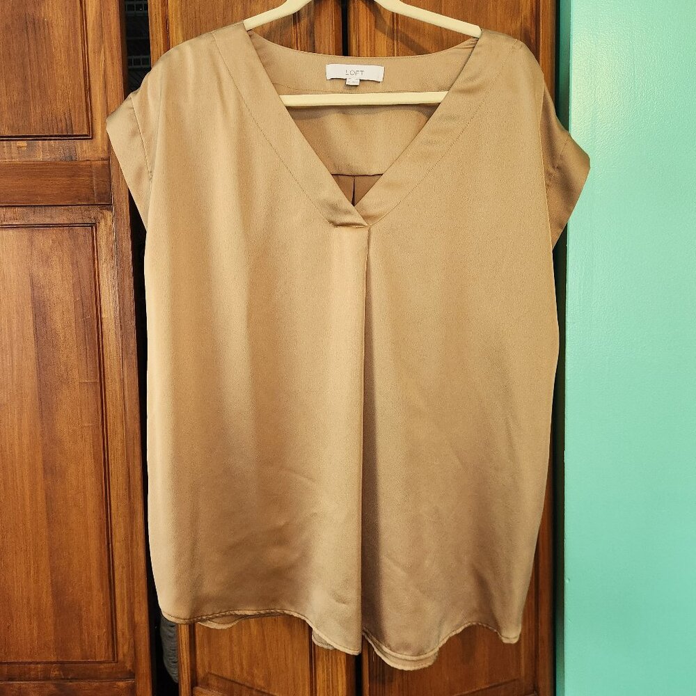 XL Gold Loft Sleeveless Blouse